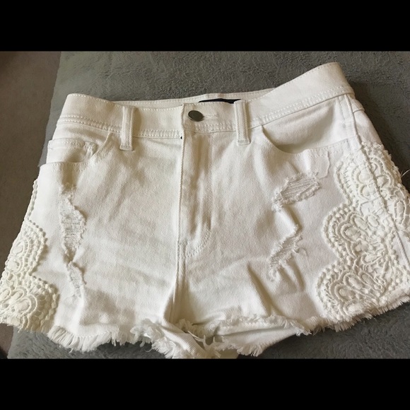White Hollister Jean Shorts - Picture 3 of 5